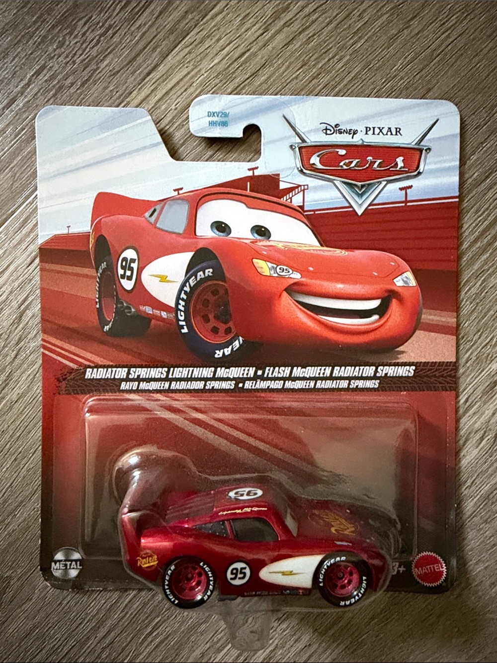 Disney Pixar Cars Radiator Springs Lightning McQueen 1:55 diecast metallic